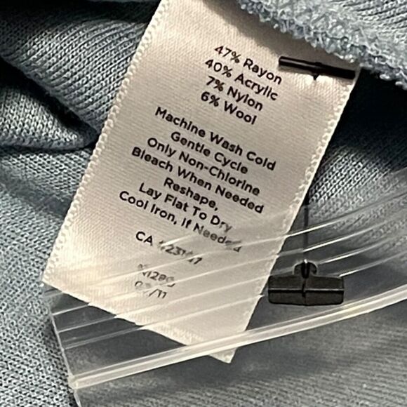 Talbots Cardigan Womens XL Blue Button Up Sharkbite Hem Comfy Cozy Relaxed NWT - Picture 7 of 7